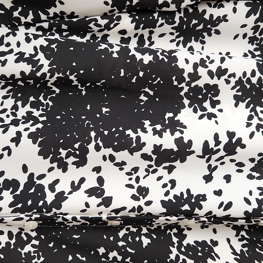 Talbots Medium Petite Black and White Design V Neck 5 Button Front Tie - Picture 2 of 6